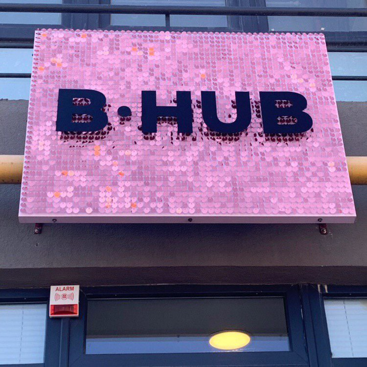 Вывески из пайеток